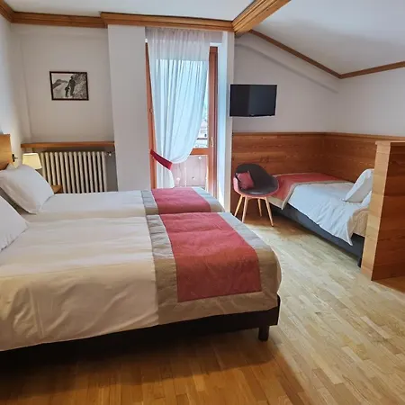 Szálloda Croux Courmayeur