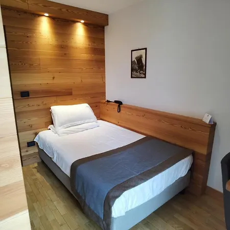Hotel Croux 3*