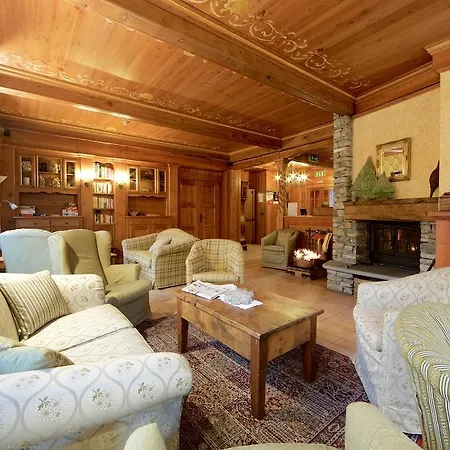 Szálloda Croux Courmayeur