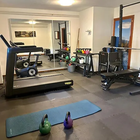 Croux Отель Курмайор