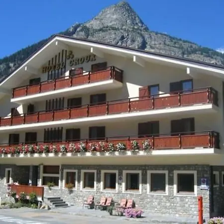 Croux Hotel