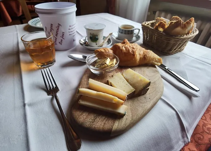 Отель Croux Курмайор