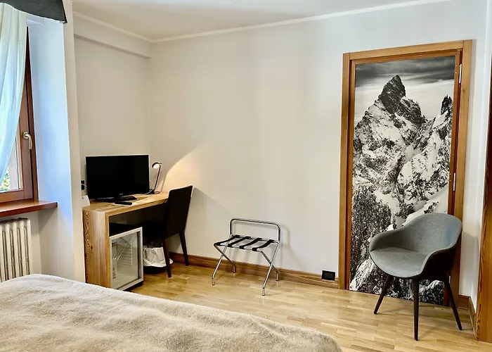 Croux 3* Курмайор