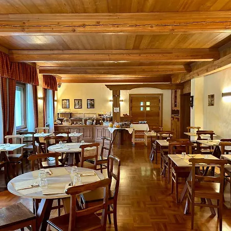 Hotel Croux