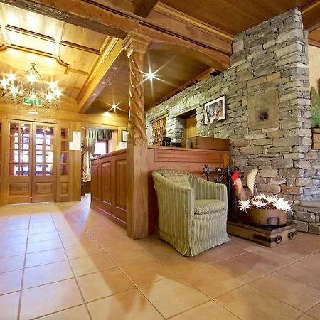 Croux Hotel 3*