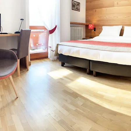 Croux Hotel 3*