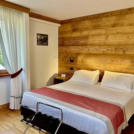Hotel Croux 3*