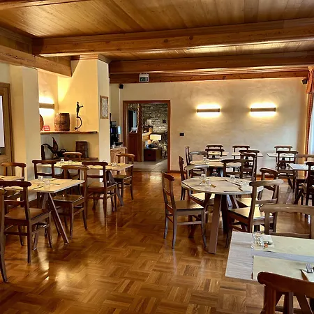 Croux Hotel