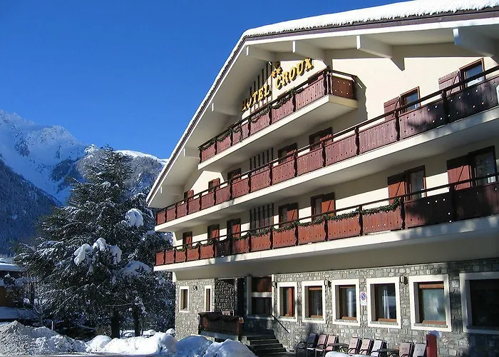 Croux Hotel 3*